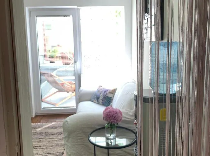 Guest house Sea Breeze Pula