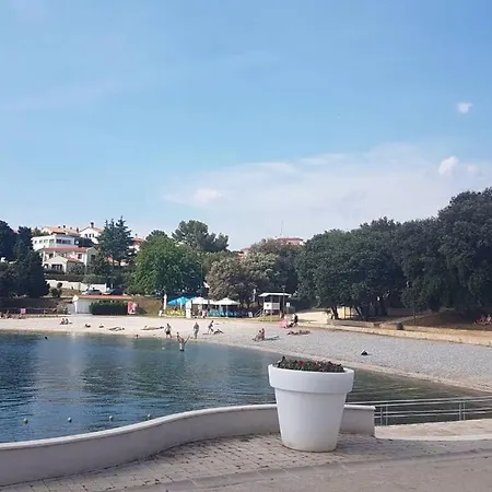 Pensión Sea Breeze *